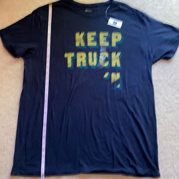 Gap “Keep Truck’n” Tee Shirt - Picture 6 of 8